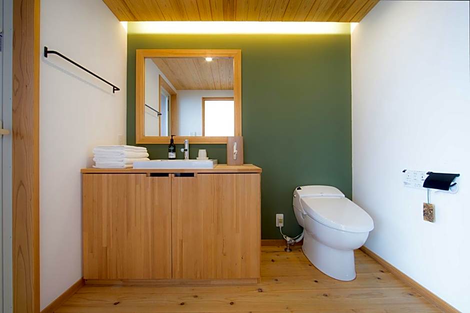 Ananda Chillage Yakushima