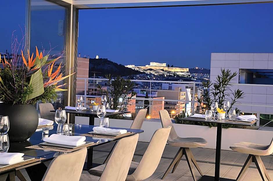 Athenaeum Smart Hotel