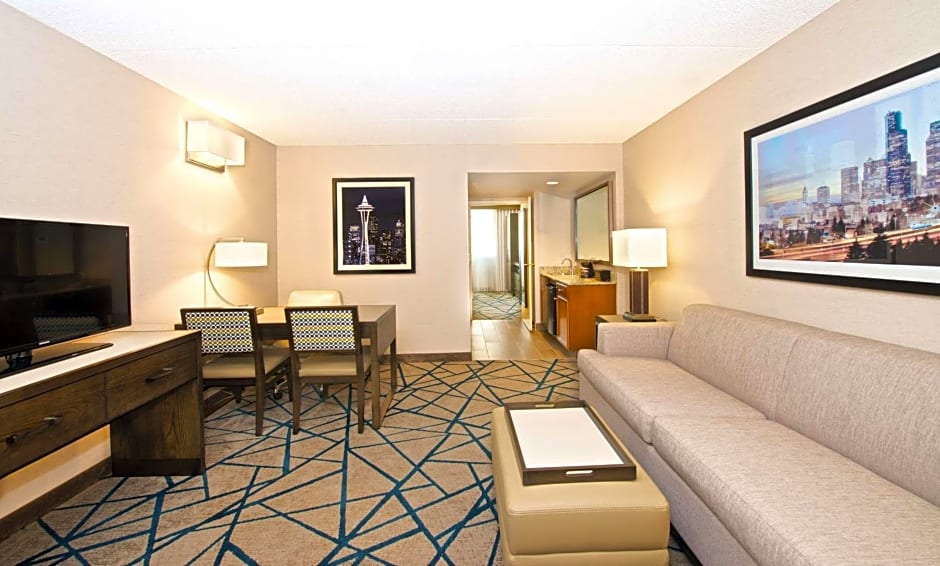Embassy Suites by Hilton Seattle Bellevue