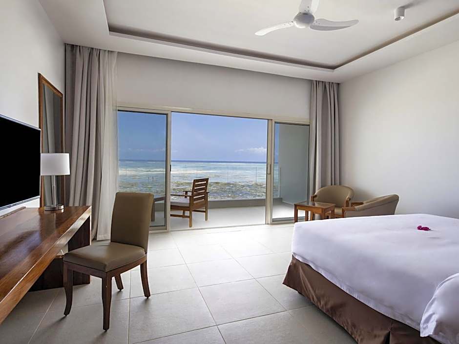 Nungwi Dreams by Mantis