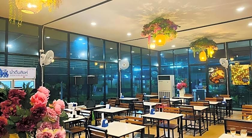 Trang Villa Hotel and Water Park