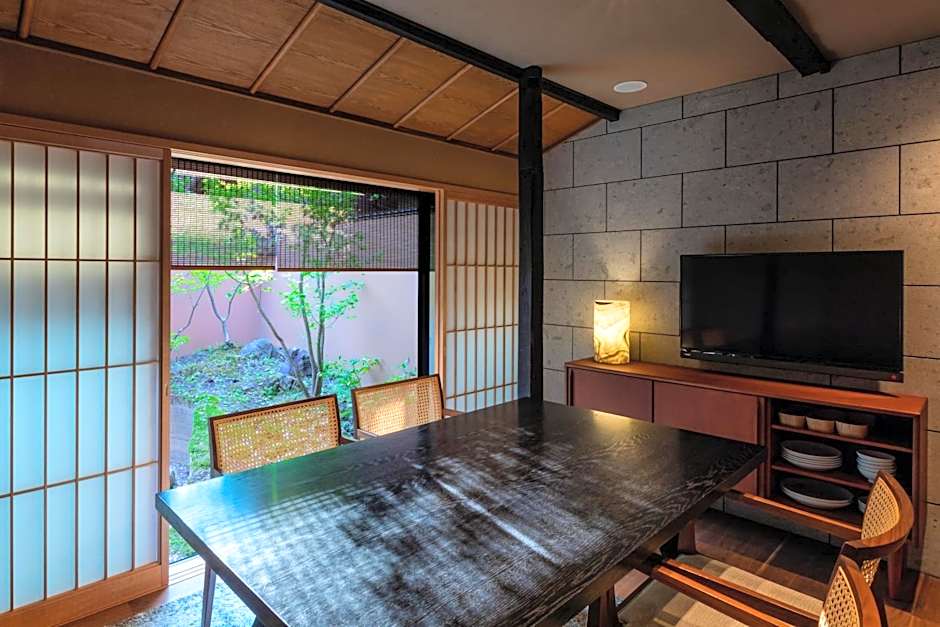 Rinn Machiya Kuon