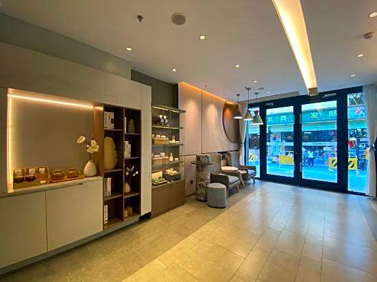 Home Inn (Guangzhou Tianpingjia Metro Station)