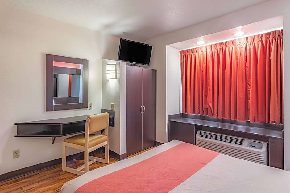 Motel 6 Chattanooga Downtown