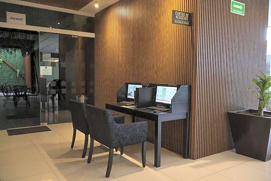 Crown Victoria Hotel