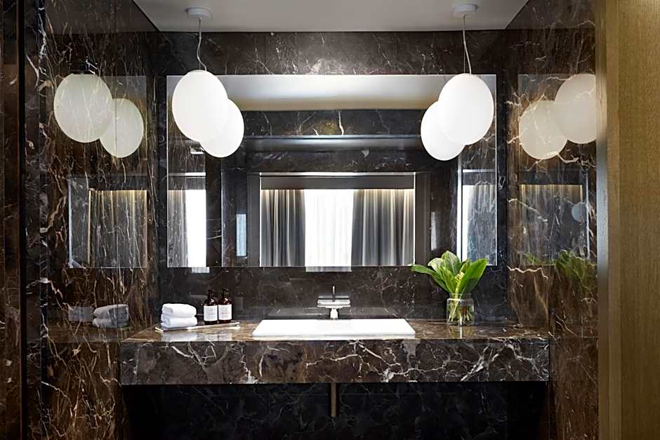 Kimpton Blythswood Square Hotel By IHG