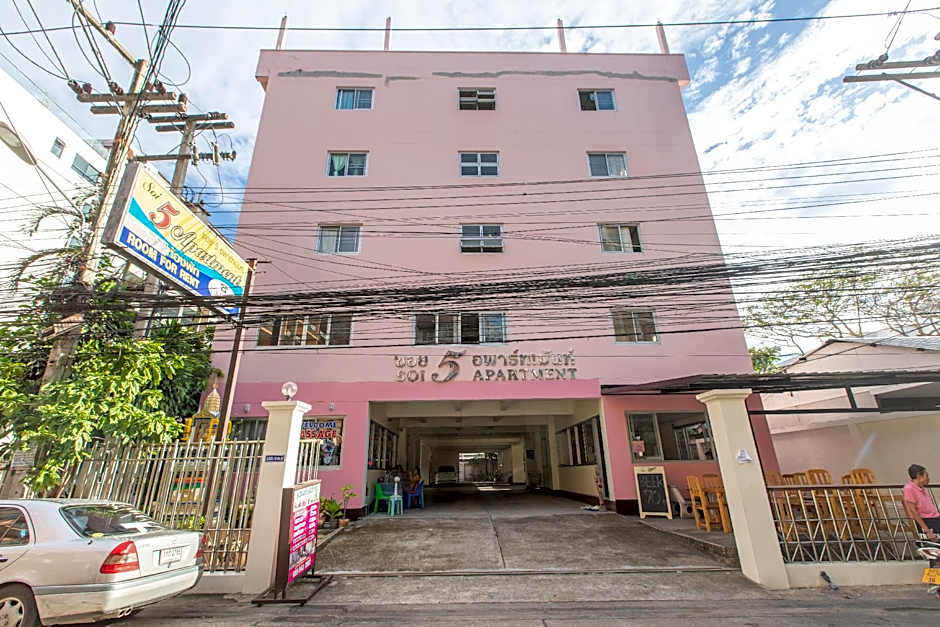 Soi 5 Apartment