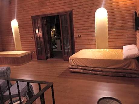 Two-Bedroom Bungalow with Private Garden