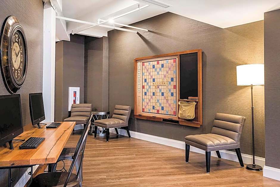 enVision Hotel Boston-Everett