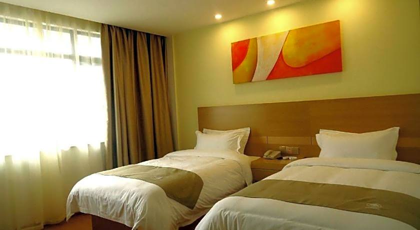 GreenTree Inn Shangrao Qianshan hekou old town Xinjiang longting shell hotel