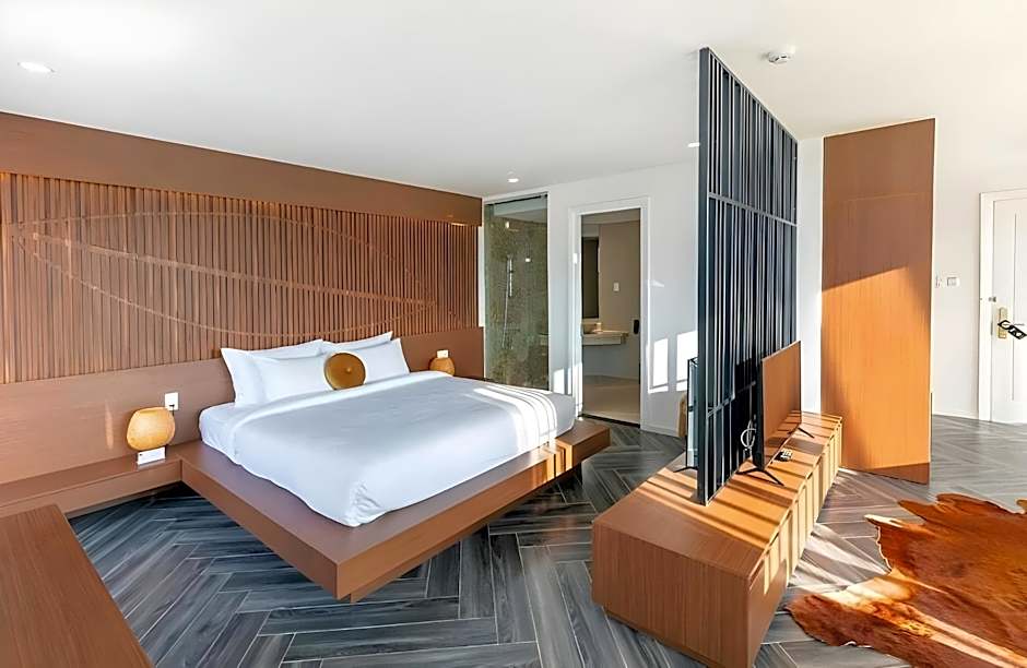 Len's Hotel