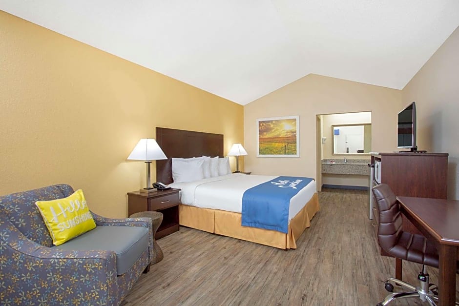 Days Inn by Wyndham Lake City