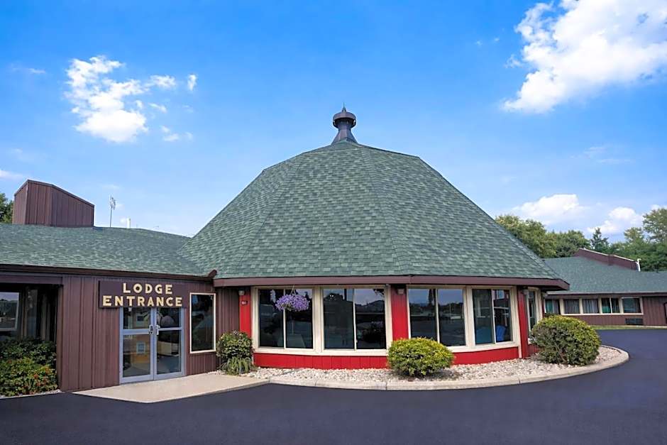 Round Barn Lodge