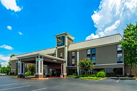 Quality Inn Valley - West Point