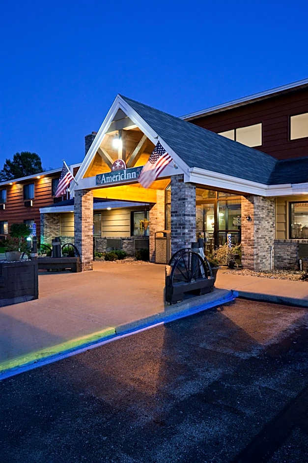 AmericInn by Wyndham Menominee