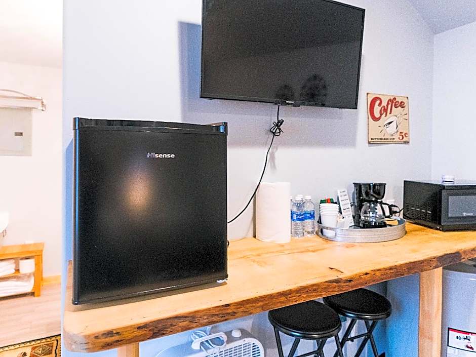 Cache Cabins