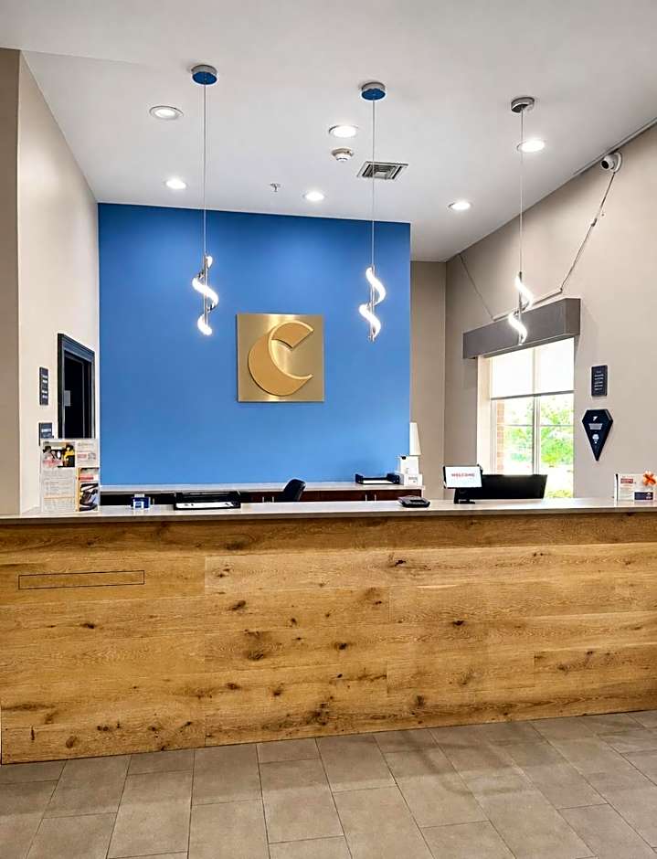 Comfort Inn & Suites Cartersville - Emerson Lake Point