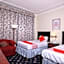 OYO 112 Semiramis Hotel