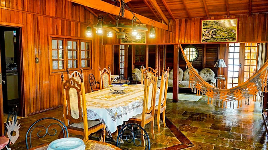 European House with Fireplace & Pool in Indaiatuba