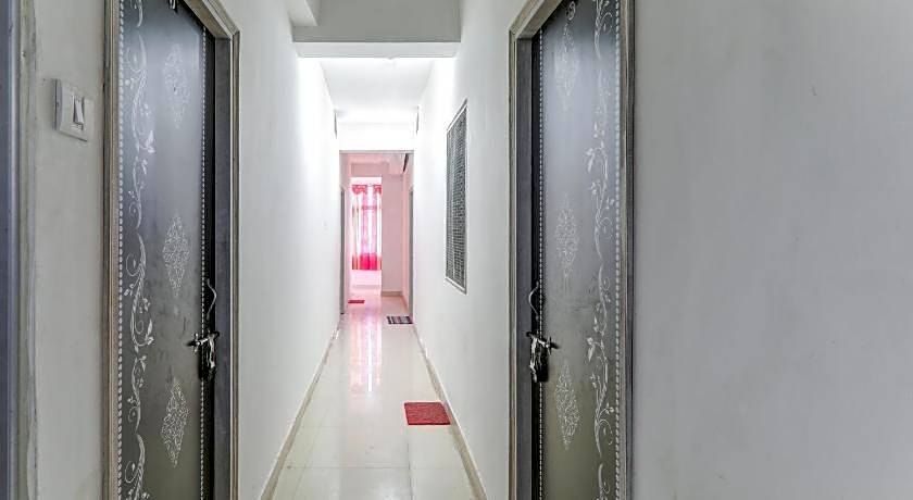 Hotel R K Palace by OYO Rooms – Patna, CO