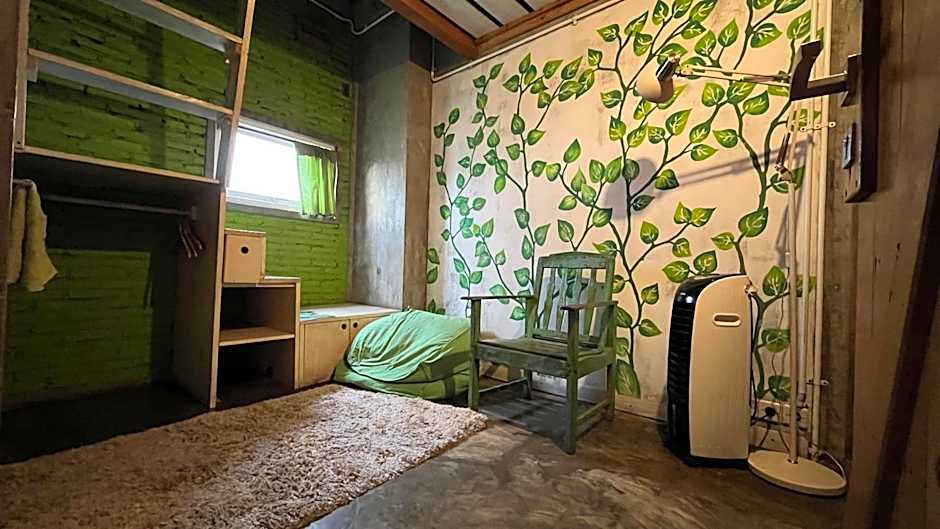 Shelter Hostel Malang