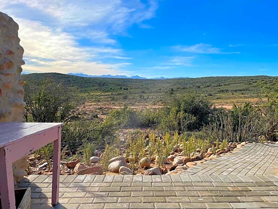 Klein Karoo Game Lodge