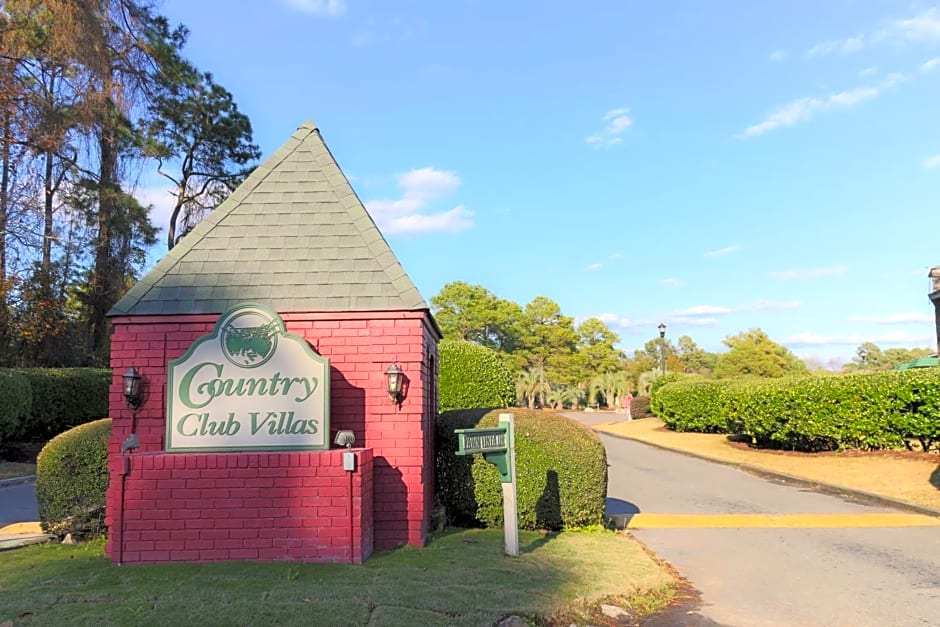 Country Club Villas