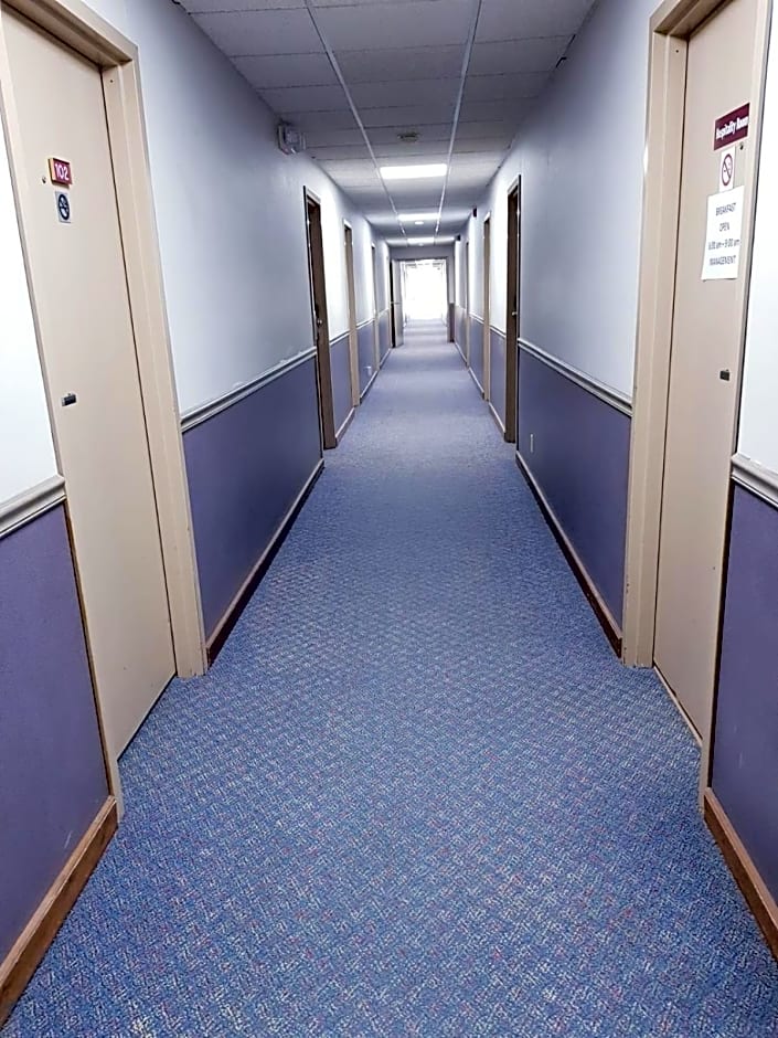 Denison Inn & Suites