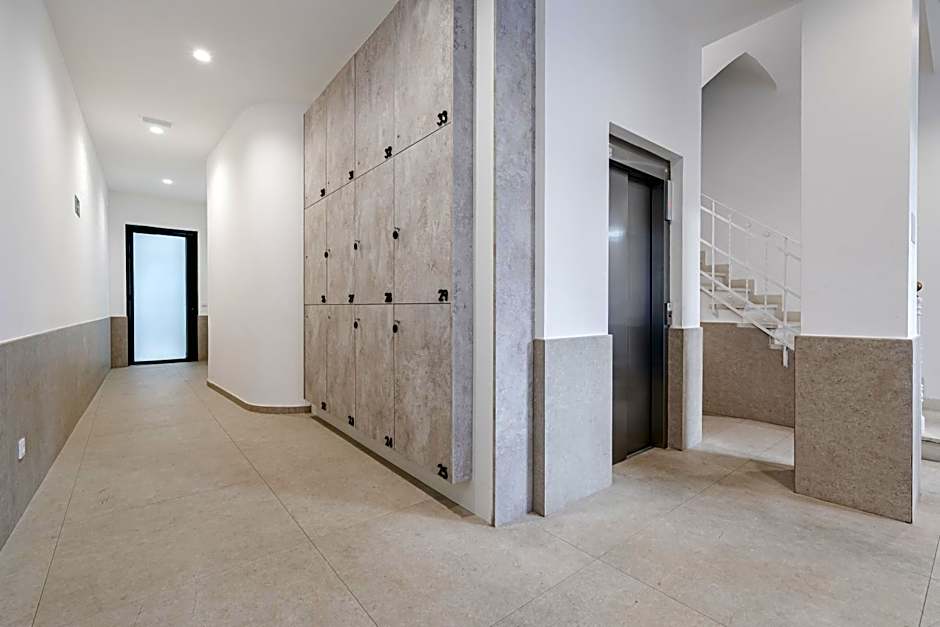 Feelathome Castilla Apartments