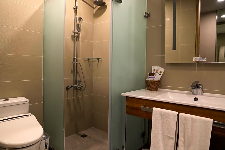 TAINAN JULIE'S GARDEN