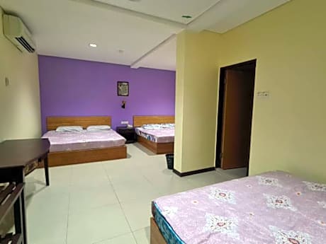 Family Room with King Bed