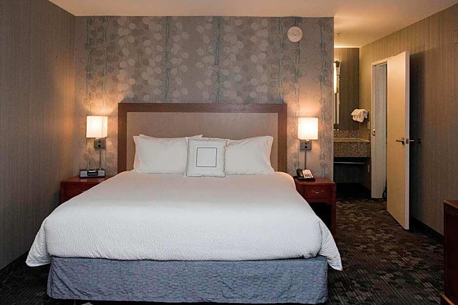 Courtyard by Marriott Los Angeles Burbank Airport