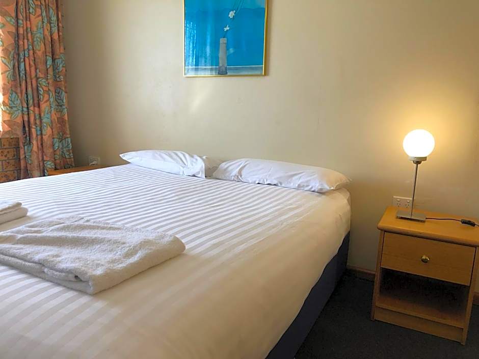 Canberra Lyneham Motor Inn