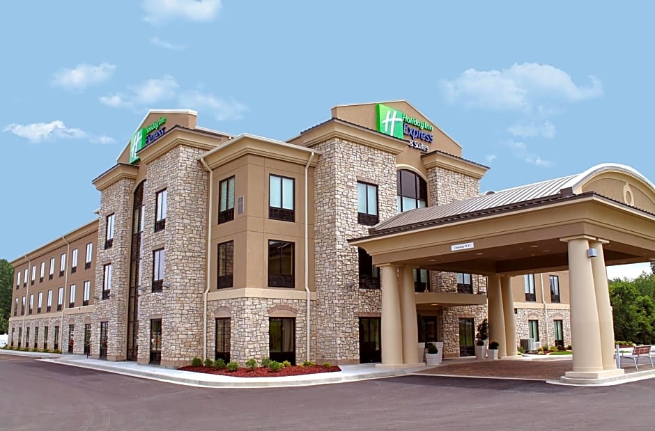 Holiday Inn Express & Suites Paducah West