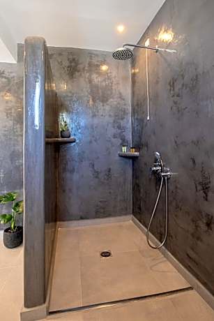 Standard Double Room - Disability Access
