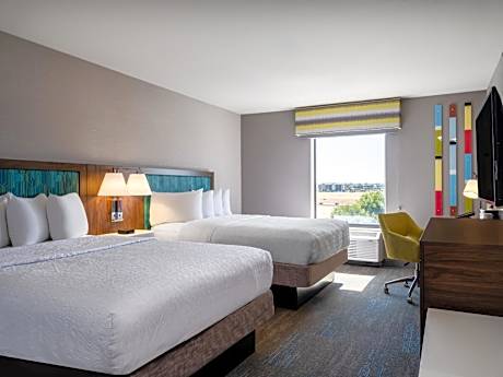 Room with Two Queen Beds - Non-Smoking