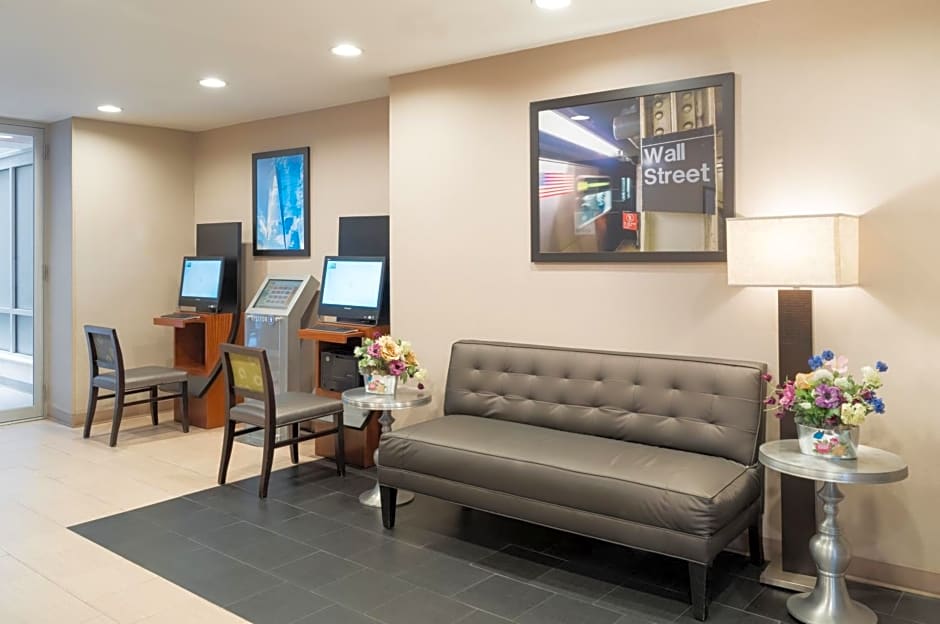 Holiday Inn Express New York City-Wall Street, an IHG Hotel