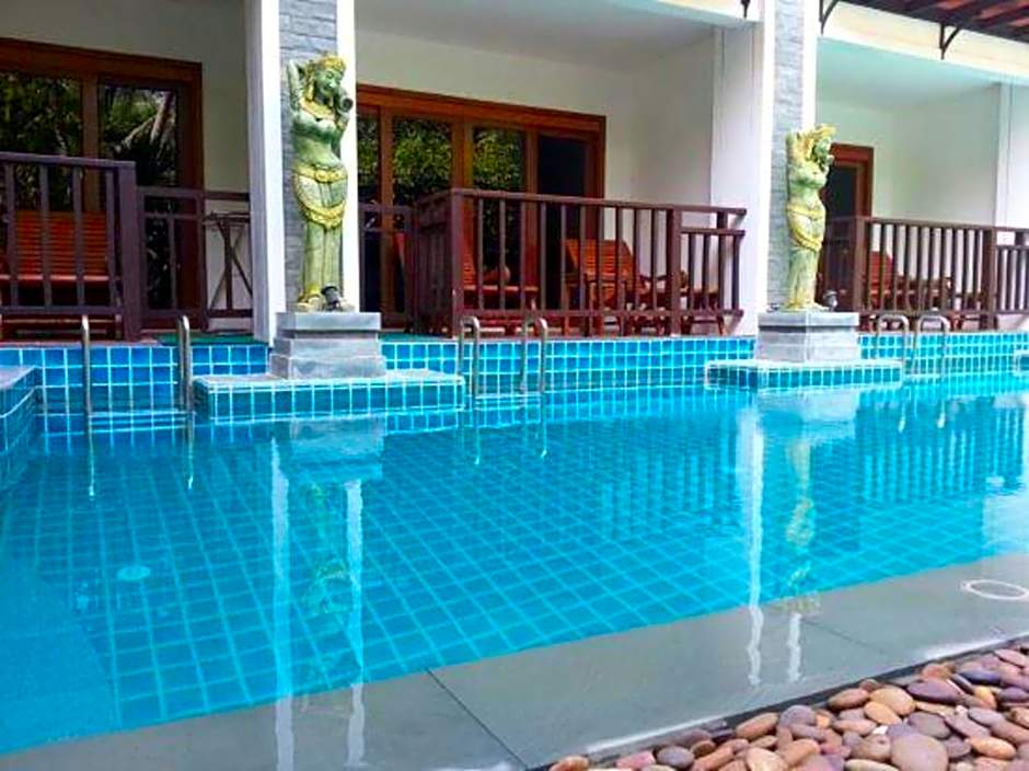 Phuket Meet Holiday Hotel