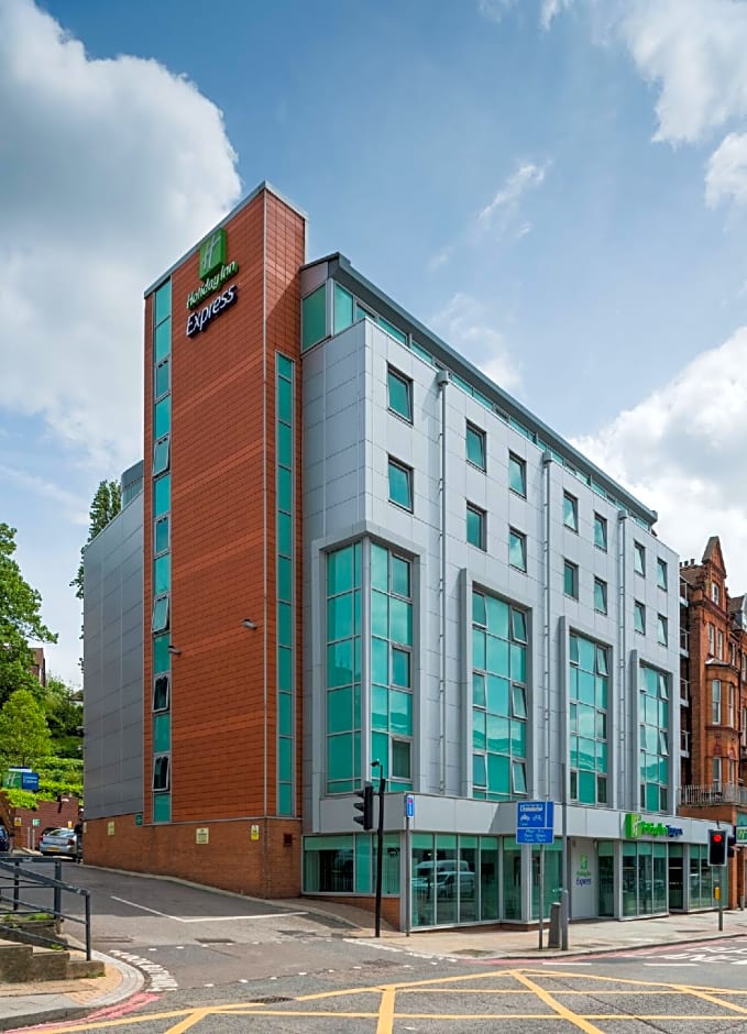 Holiday Inn Express Swiss Cottage – London, 07