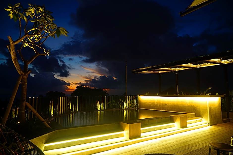 Borough Capsule Hostel Bali