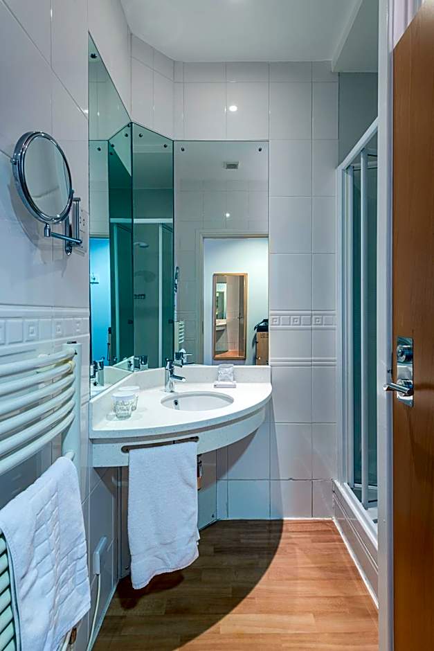 High Range Lodge Hotel