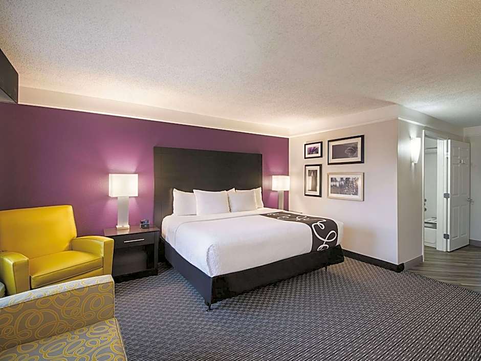 La Quinta Inn & Suites by Wyndham Austin Round Rock