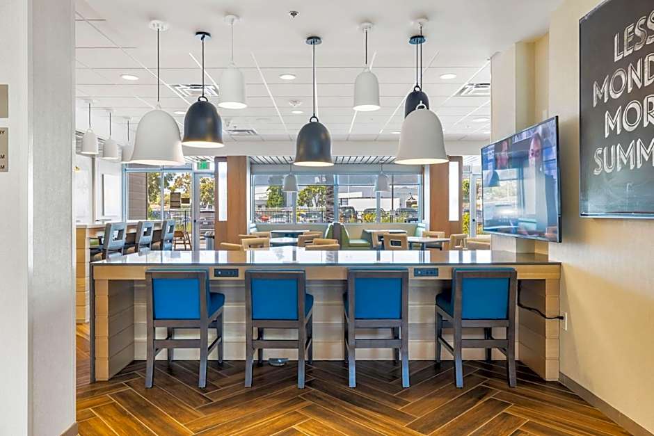 Fairfield by Marriott Inn & Suites San Francisco Airport Oyster Point Area