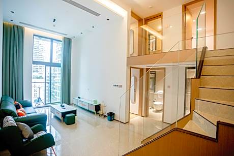 Sunny Apartment Of Grand Continental