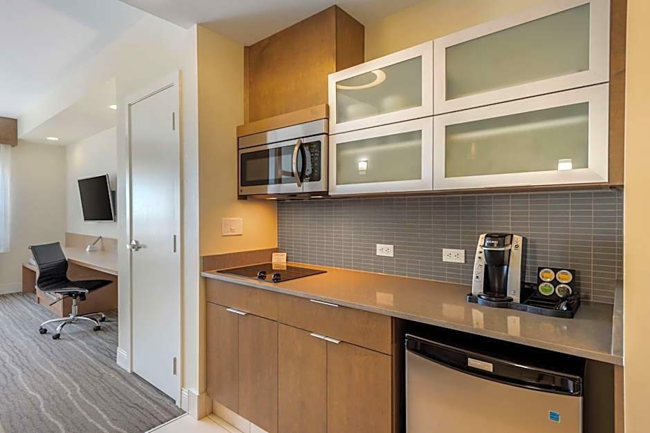 Best Western Plus Sawridge Suites