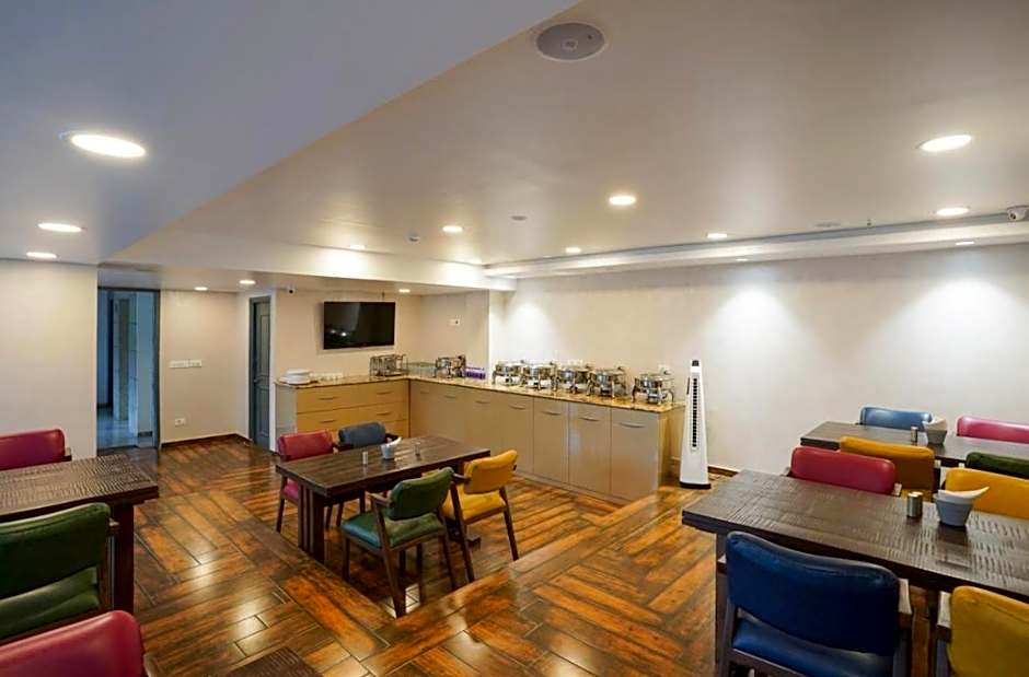 uptown hotel