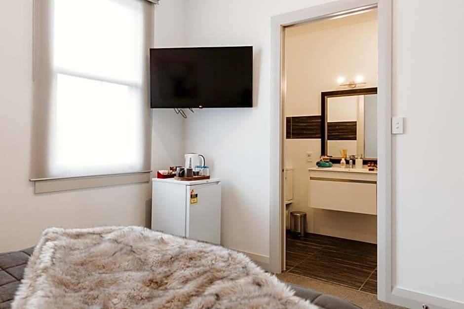 Talisman Hotel & Restaurant