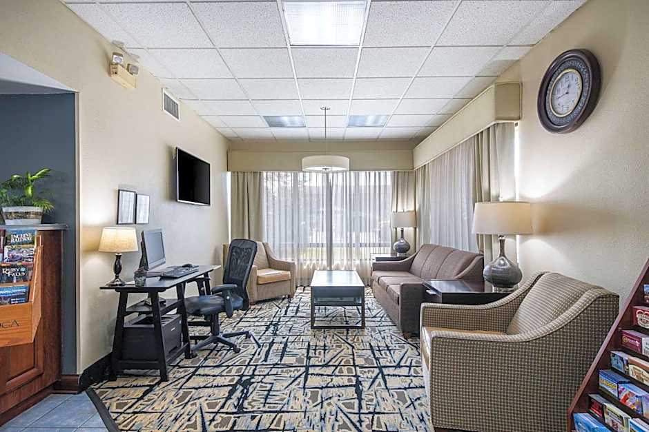 Clarion Inn Cleveland near University