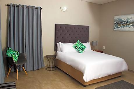 Ndalo Lodge Oshoek
