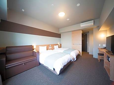 Deluxe Twin Room - Eco Plan (No Daily Cleaning)